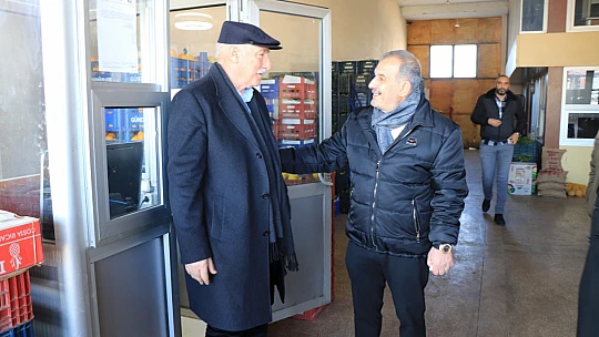 Başkan Alan, Sebze Halini ziyaret etti