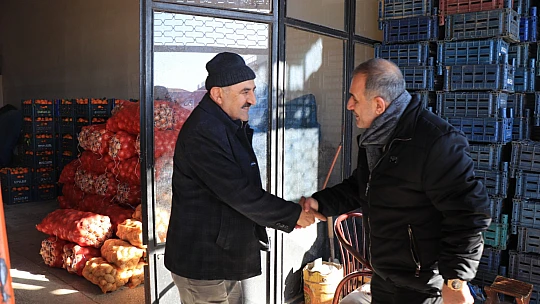 Başkan Alan, Sebze Halini ziyaret etti