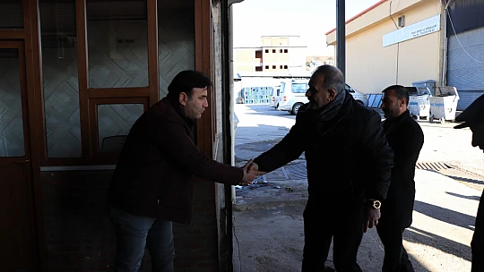 Başkan Alan, Sebze Halini ziyaret etti