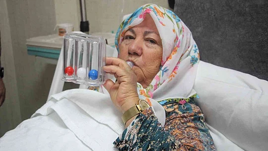 71 yaşında 136 kiloya ulaşan Nezaket teyze, sağlığına Elazığ'da kavuştu