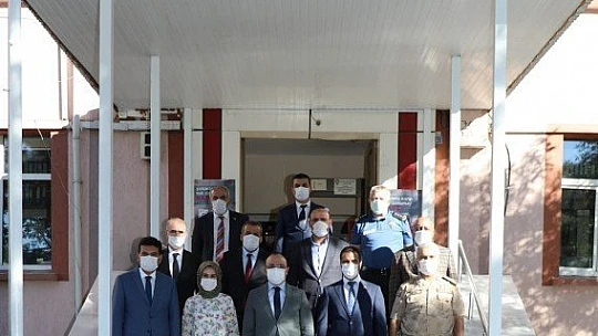 Vali Erkaya Yırık, İlçe Ziyaretlerine Devam Ediyor