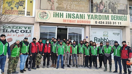 İHH Elazığ İnsani Yardım Derneği deprem bölgesinde
