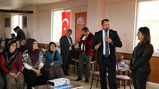 Elinin hamuruyla erkek işine karışmayın demişlerdi
