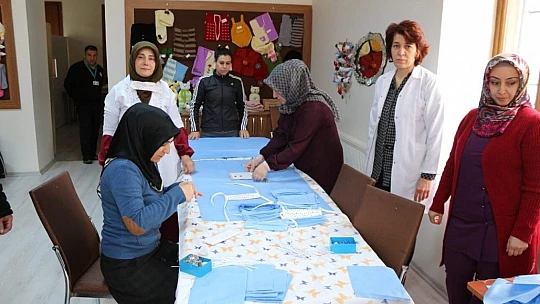 Hastanede Maske Üretilmeye Başlandı