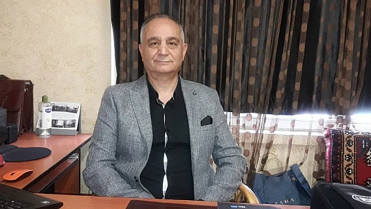 7 Üniversite Bitirdi, 8'inciye Hazırlanıyor