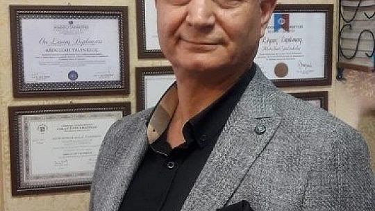 7 Üniversite Bitirdi, 8'inciye Hazırlanıyor