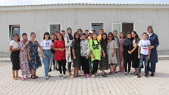 Ahıska Türkleri, öz vatanlarında Türkçe okuma ve yazma öğreniyor