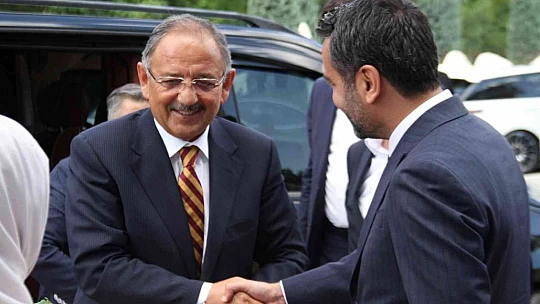 AK Parti Genel Başkan Yardımcısı Özhaseki Elazığ'da temaslarda bulundu