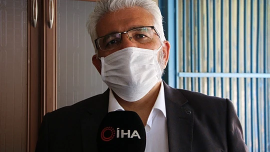 Alan ile veren el birbirini görmüyor, 54 yaşında 'zimem defteri' geleneğini sürdürüyor