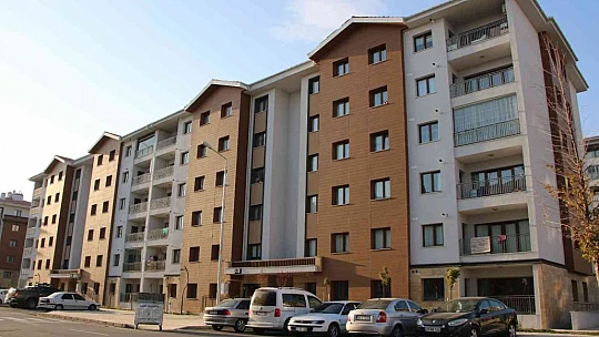 Altyapı ve Kentsel Dönüşüm Hizmetleri Genel Müdürü Gürgen, 'Elazığ'da 19 bin 174 konutun kuraları çekildi, vatandaşlarımıza teslim edildi'