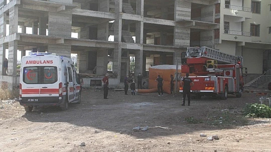 Annesinin intihar teşebbüsünü gözyaşları içerisinde izledi