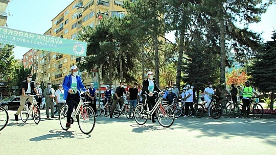 Avrupa Hareketlilik Haftası kapsamında vali ve başkan pedal çevirdi