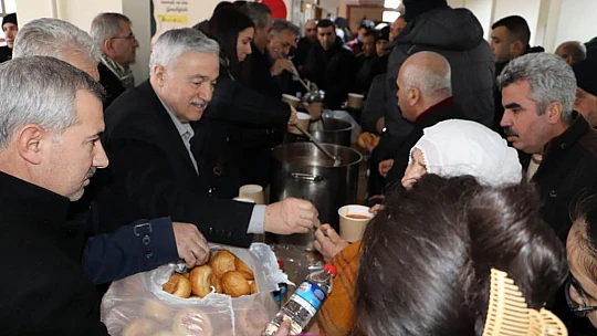 Demirbağ, Malatya'daki enkazlarda arama kurtarma çalışmalarını inceledi
