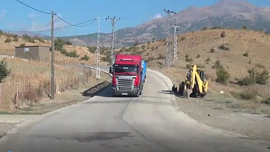 Baharda karların erimesi ile coşan Dipni Çayı üzerine köprü yapıldı