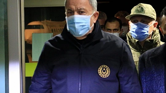 Bakan Akar: 'Kazanın ani değişim gösteren hava şartları nedeniyle meydana geldiği değerlendirilmektedir'