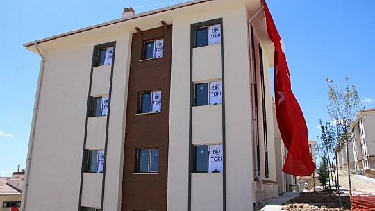 Bakan Kurum: 'Elazığ'da 23 bin konut yapıyoruz, biten konut sayısı 11 bini aştı'