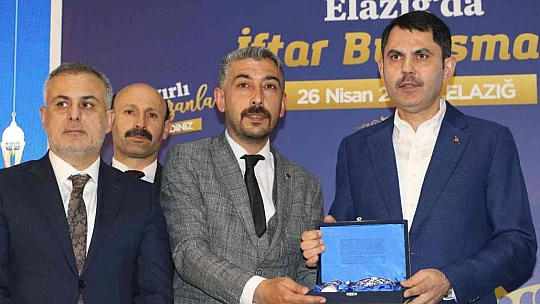 Bakan Murat Kurum: 'Liderimiz Recep Tayyip Erdoğan'a kast edenlere, onu tehdit edenlere diyoruz ki, milletin iradesine tehdit sökmez'