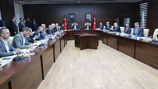Bakanı Kurum: '36 bin konut ile cumhuriyet tarihinin en büyük deprem dönüşümlerini Elazığ ve Malatya'da yaptık'
