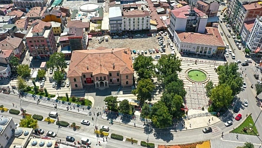 Başkan Şerifoğulları: Şehrimizi yarınlara hazırlıyoruz