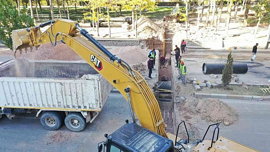Başkan Şerifoğulları, 'Şehrimizi güçlü altyapısı ve kalıcı hizmetlerle en güzel şekilde yarınlara hazırlıyoruz'