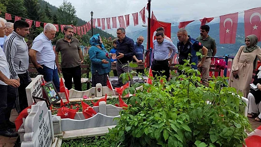 Başkan Yıldırım'dan şehit Eren Bülbül'ün kabrine ziyaret