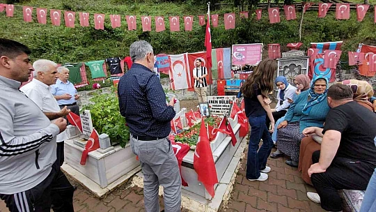 Başkan Yıldırım'dan şehit Eren Bülbül'ün kabrine ziyaret