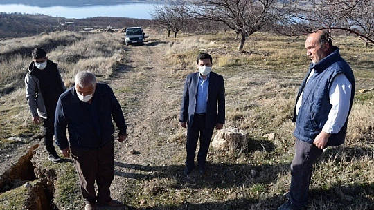 Baskil Kaymakamı Yılmaz, tarihi mekanlarda incelemelerde bulundu