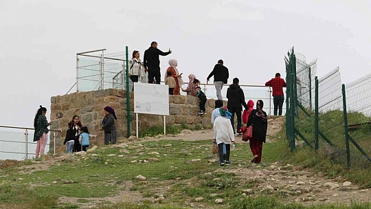 Bayram tatilinde vatandaşlar Harput'a akın etti