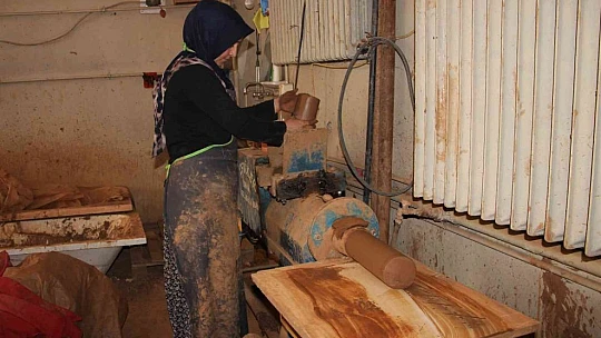 Bileziklerini satıp atölye açtı, kendi işinin patronu oldu