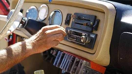 Bin TL'ye aldığı hurdadan muhteşem bir otomobil çıktı