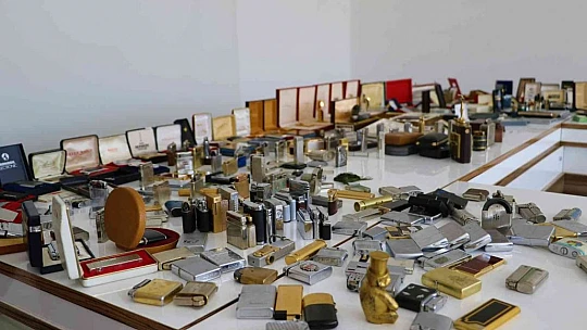 Bir milyon değerindeki çakmak koleksiyonu görenleri şaşırtıyor