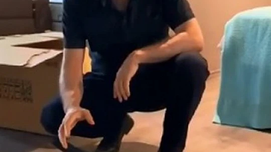 Bitkin halde bulunan kızıl akbaba, ekiplere teslim edildi