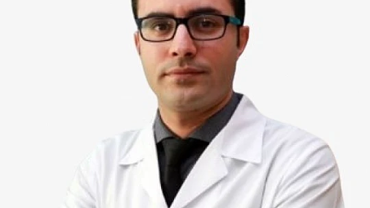 Böbreğinde 13 santimlik taş tespit edilen hasta, kapalı ameliyatla sağlığına kavuştu