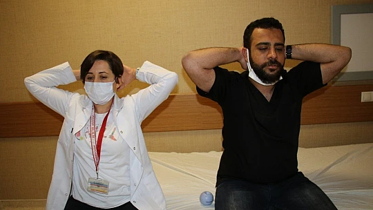 Boyun ve sırt ağrılarıyla gelen genç hastaların sayısı pandemi döneminde arttı