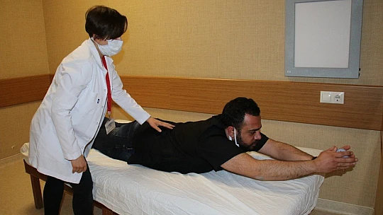 Boyun ve sırt ağrılarıyla gelen genç hastaların sayısı pandemi döneminde arttı
