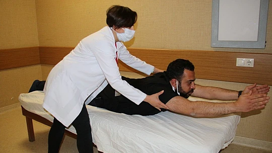 Boyun ve sırt ağrılarıyla gelen genç hastaların sayısı pandemi döneminde arttı
