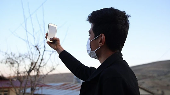 Bu köy, 3 ilin ortasında ama telefonlar çekmiyor