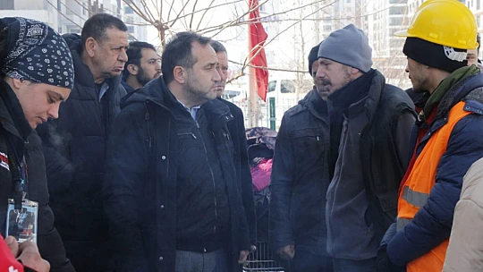 Milletvekili Ağar, deprem bölgesi Malatya'da vatandaşların yanında