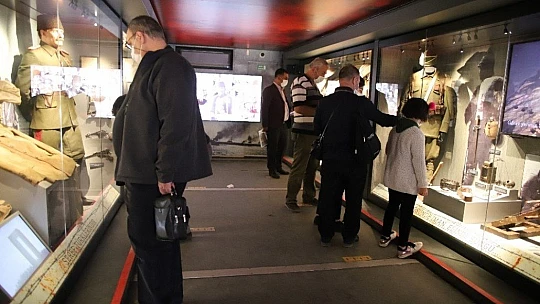 Çanakkale Savaşları Mobil Müzesi'nin 40'ıncı durağı Elazığ oldu