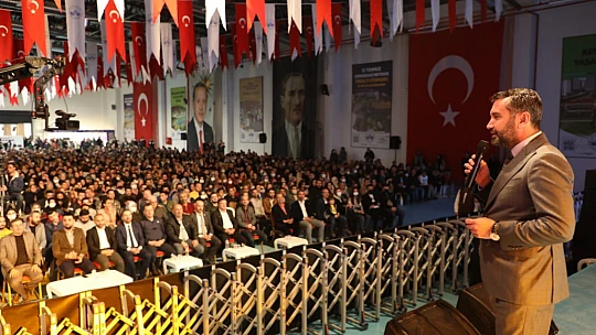 Cengiz Özkan Elazığ'da Sevenleriyle Buluştu