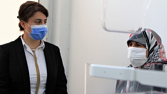 Covid-19 aşısı için gitti, kanser olduğunu öğrendi erken teşhis ile sağlığına kavuştu