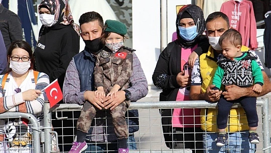 Cumhuriyetin 97. yılı Elazığ'da coşkuyla kutlandı