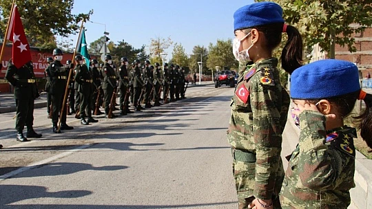Cumhuriyetin 97. yılı Elazığ'da coşkuyla kutlandı