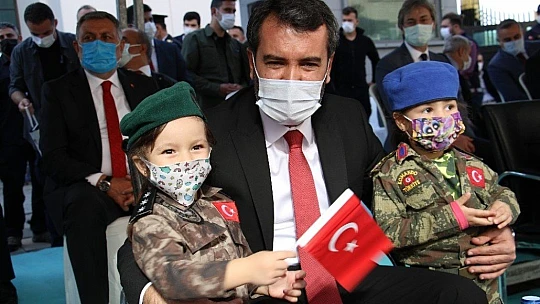 Cumhuriyetin 97. yılı Elazığ'da coşkuyla kutlandı