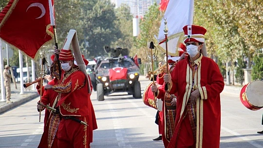 Cumhuriyetin 97. yılı Elazığ'da coşkuyla kutlandı