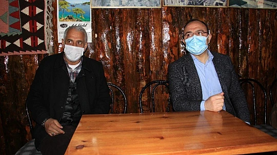 Denetime çıkan Vali, hem çay borçlarını ödedi, hem de gözleme yaptı