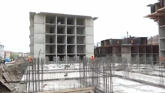 Deprem Konutlarında Çalışmalar Aralıksız Sürüyor