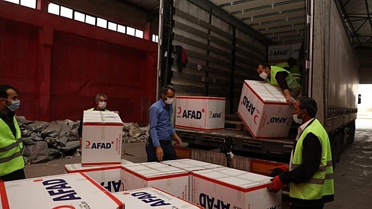 Deprem bölgesi Elazığ'dan İzmir'e 3 tır yardım daha