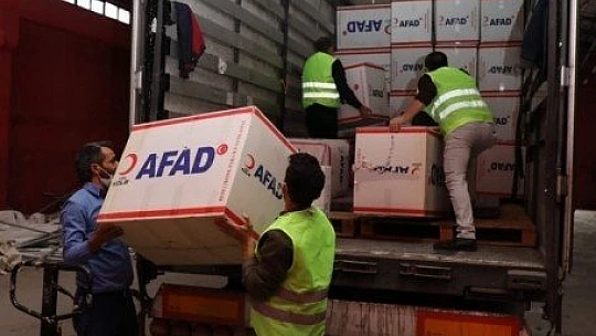Deprem bölgesi Elazığ'dan İzmir'e 3 tır yardım daha
