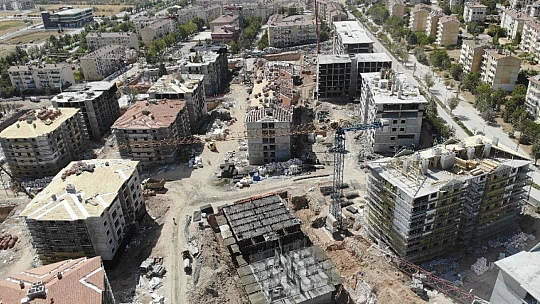 Depremde ağır hasar alan mahalle, 2 bin 251 konutla yenileniyor